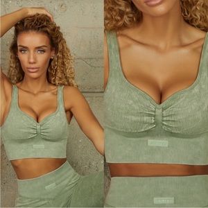 Boo&tee top - Never used